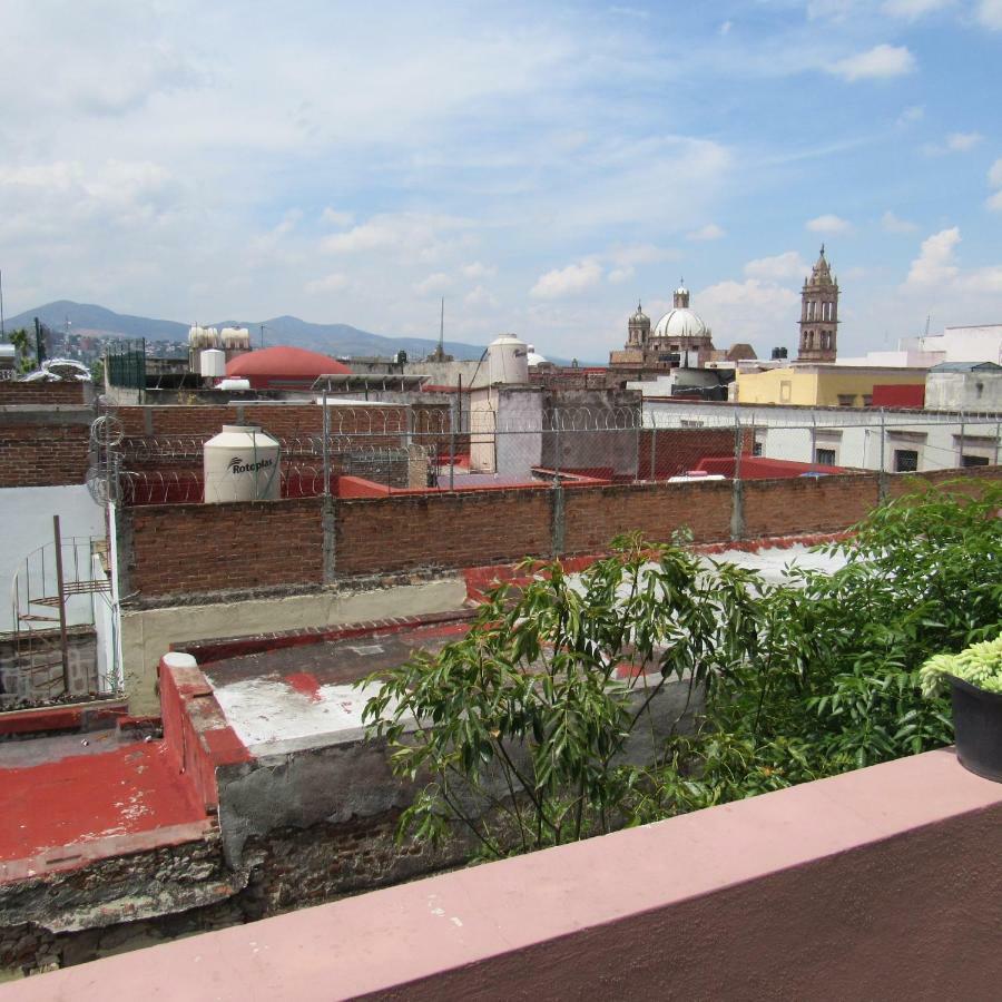 Hostal Casa Castillo Морелия Екстериор снимка