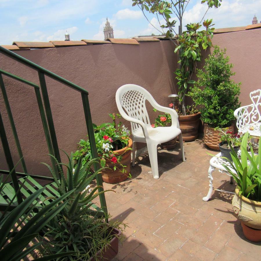 Hostal Casa Castillo Морелия Екстериор снимка
