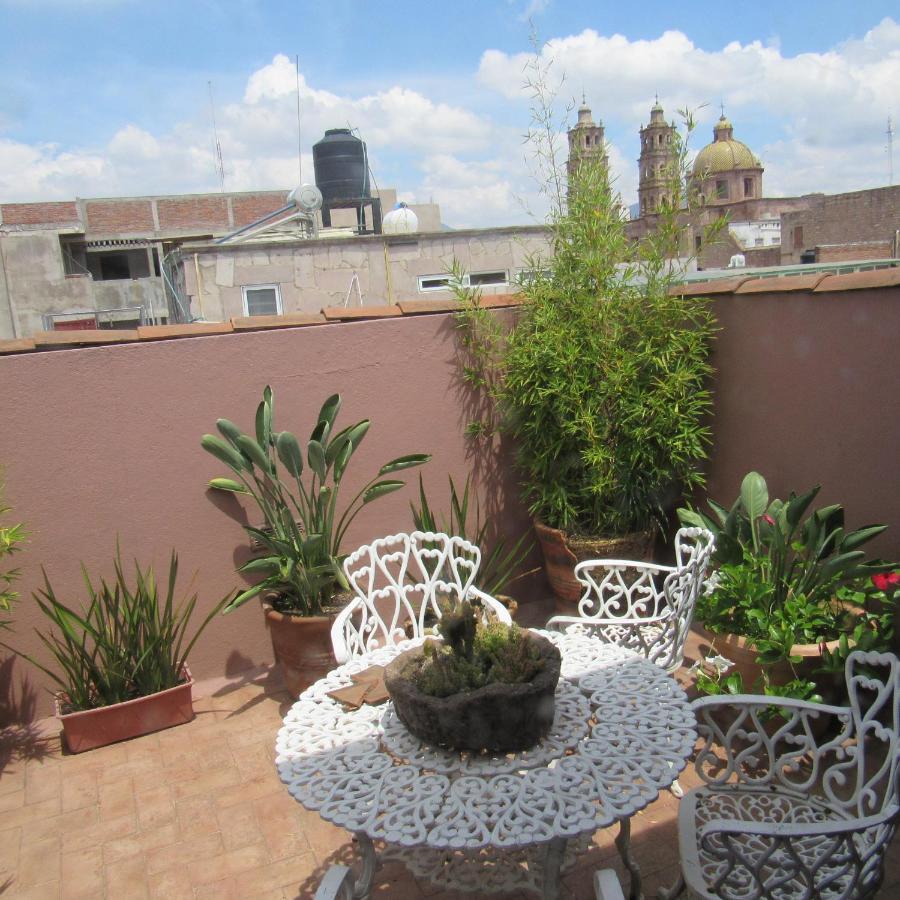 Hostal Casa Castillo Морелия Екстериор снимка